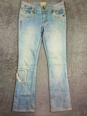 Marlow Light Wash Bootcut Jeans with Knee Rip